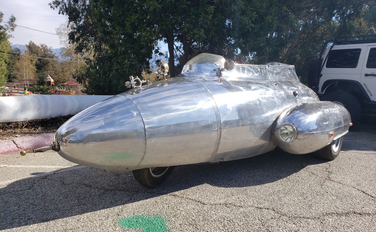 Cars And Coffee Los Angeles - 3-wheeled fuselage car